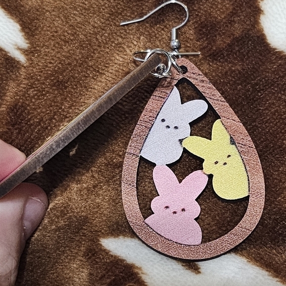 Easter Peeps Earrings, Bunny Earrings, Peeps, Wooden Earrings NWT - Picture 4 of 4